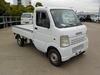 It is a picture of the white suzuki carry truck in 2003,Sub Photo 0 Stock No.Y042975
