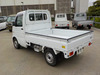 It is a picture of the white suzuki carry truck in 2003,Sub Photo 2 Stock No.Y042975