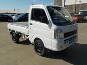 It is a picture of the white suzuki carry truck in 2019,First Photo Stock No.Y043110
