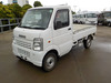 It is a picture of the white suzuki carry truck in 2002,Sub Photo 1 Stock No.Y043250