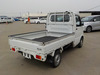 It is a picture of the white suzuki carry truck in 2006,Sub Photo 4 Stock No.Y043489