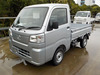 It is a picture of the silver daihatsu hijet dump in 2022,Sub Photo 2 Stock No.Y043525