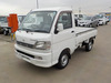 It is a picture of the white daihatsu hijet truck in 2002,Sub Photo 1 Stock No.Y043698