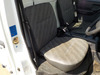 It is a picture of the white suzuki carry truck in 2004,Sub Photo 5 Stock No.Y044023