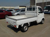 It is a picture of the white suzuki carry truck in 2004,Sub Photo 4 Stock No.Y044023
