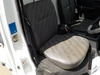 It is a picture of the white suzuki carry truck in 2002,Sub Photo 5 Stock No.Y044147