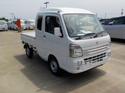 It is a picture of the white suzuki carry jumbo in 2022,First Photo Stock No.Y044313