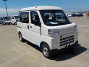 It is a picture of the white daihatsu hijet deck van in 2022,First Photo Stock No.Y044627