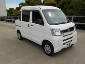 It is a picture of the white daihatsu hijet deck van in 2015,First Photo Stock No.Y045630