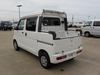 It is a picture of the white daihatsu hijet deck van in 2015,Sub Photo 2 Stock No.Y045630