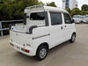 It is a picture of the white daihatsu hijet deck van in 2015,Sub Photo 4 Stock No.Y045630