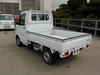 It is a picture of the white suzuki carry truck in 2003,Sub Photo 2 Stock No.Y045925