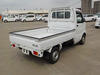 It is a picture of the white suzuki carry truck in 2003,Sub Photo 4 Stock No.Y045925