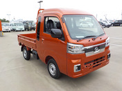 It is a picture of the orange daihatsu hijet jumbo in 2021,First Photo Stock No.Y046952