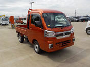 It is a picture of the orange daihatsu hijet jumbo in 2022,First Photo Stock No.Y047003