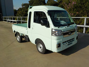 It is a picture of the green daihatsu hijet jumbo in 2021,First Photo Stock No.Y047230