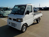 It is a picture of the white nissan clipper truck in 2010,Sub Photo 1 Stock No.Y047277