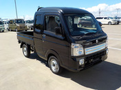 It is a picture of the black suzuki carry jumbo in 2022,First Photo Stock No.Y047325