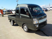 It is a picture of the khaki suzuki carry jumbo in 2021,First Photo Stock No.Y047382