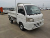 It is a picture of the white daihatsu hijet in 2012,Sub Photo 0 Stock No.Y047745