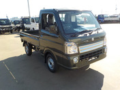 It is a picture of the  khaki  suzuki carry truck in 2022,First Photo Stock No.Y048208