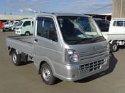 It is a picture of the silver suzuki carry truck in 2015,First Photo Stock No.Y048275