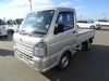 It is a picture of the silver suzuki carry truck in 2015,Sub Photo 1 Stock No.Y048275