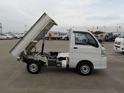 It is a picture of the white daihatsu hijet dump in 2013,First Photo Stock No.Y048328