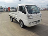 It is a picture of the white daihatsu hijet truck in 2014,Sub Photo 0 Stock No.Y048517