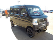 It is a picture of the khaki  suzuki every passenger van in 2022,First Photo Stock No.Y048574