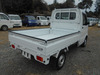 It is a picture of the white suzuki carry truck in 2011,Sub Photo 5 Stock No.Y048590