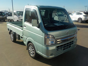 It is a picture of the gardening aqua metallic suzuki carry truck in 2017,First Photo Stock No.Y048647