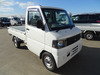 It is a picture of the white mitsubishi minicab truck in 2002,Sub Photo 0 Stock No.Y048670