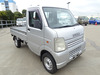 It is a picture of the silver suzuki carry truck in 2002,Sub Photo 0 Stock No.Y048680