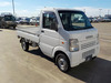 It is a picture of the white suzuki carry truck in 2006,Sub Photo 0 Stock No.Y048854
