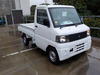 It is a picture of the white mitsubishi minicab truck in 2002,Sub Photo 0 Stock No.Y048944