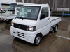 It is a picture of the white mitsubishi minicab truck in 2002,Sub Photo 1 Stock No.Y048944