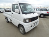 It is a picture of the white mitsubishi minicab truck in 2004,Sub Photo 0 Stock No.Y048978